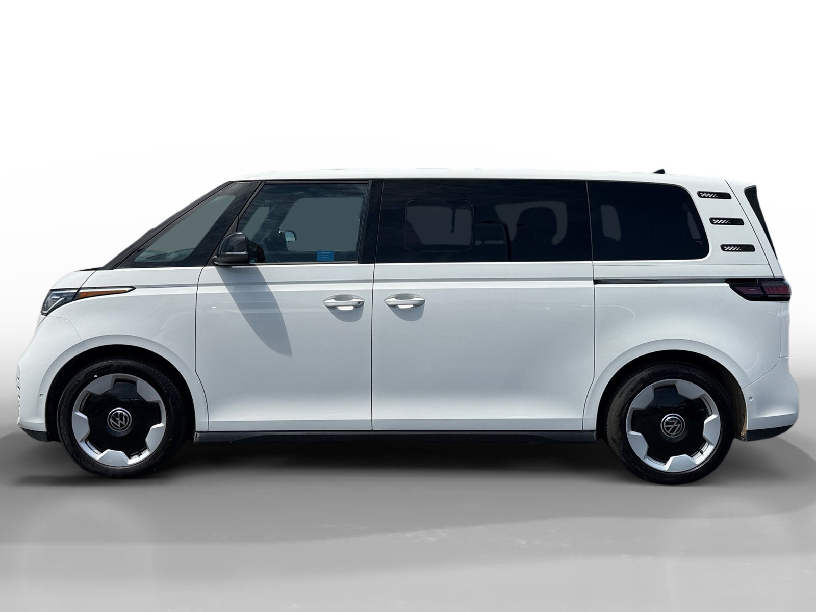 Certified 2025 Volkswagen ID. Buzz 1st Edition RWD image 2