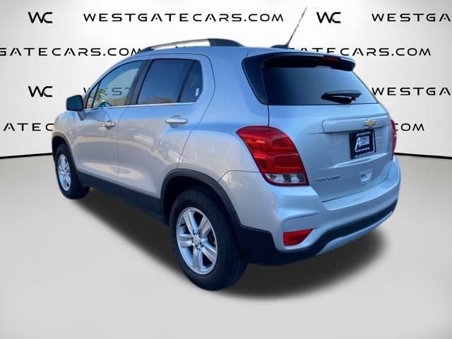 Used 2020 Chevrolet Trax LT w/ LT Convenience Package AWD/4WD image 22