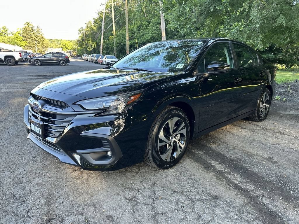 Certified 2025 Subaru Legacy Premium AWD/4WD image 4