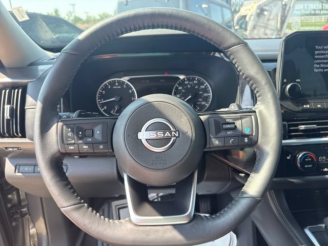 Certified 2024 Nissan Pathfinder SL AWD/4WD image 16