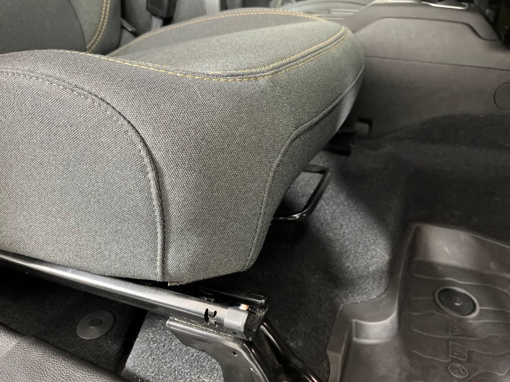 Used 2024 Jeep Wrangler Unlimited Sport AWD/4WD image 6