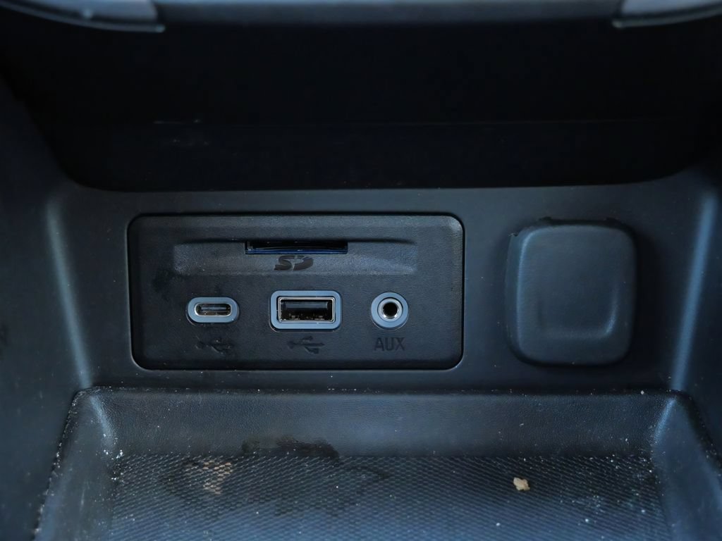 Used 2023 GMC Terrain AT4 w/ LPO, Floor Liner Package AWD/4WD image 28