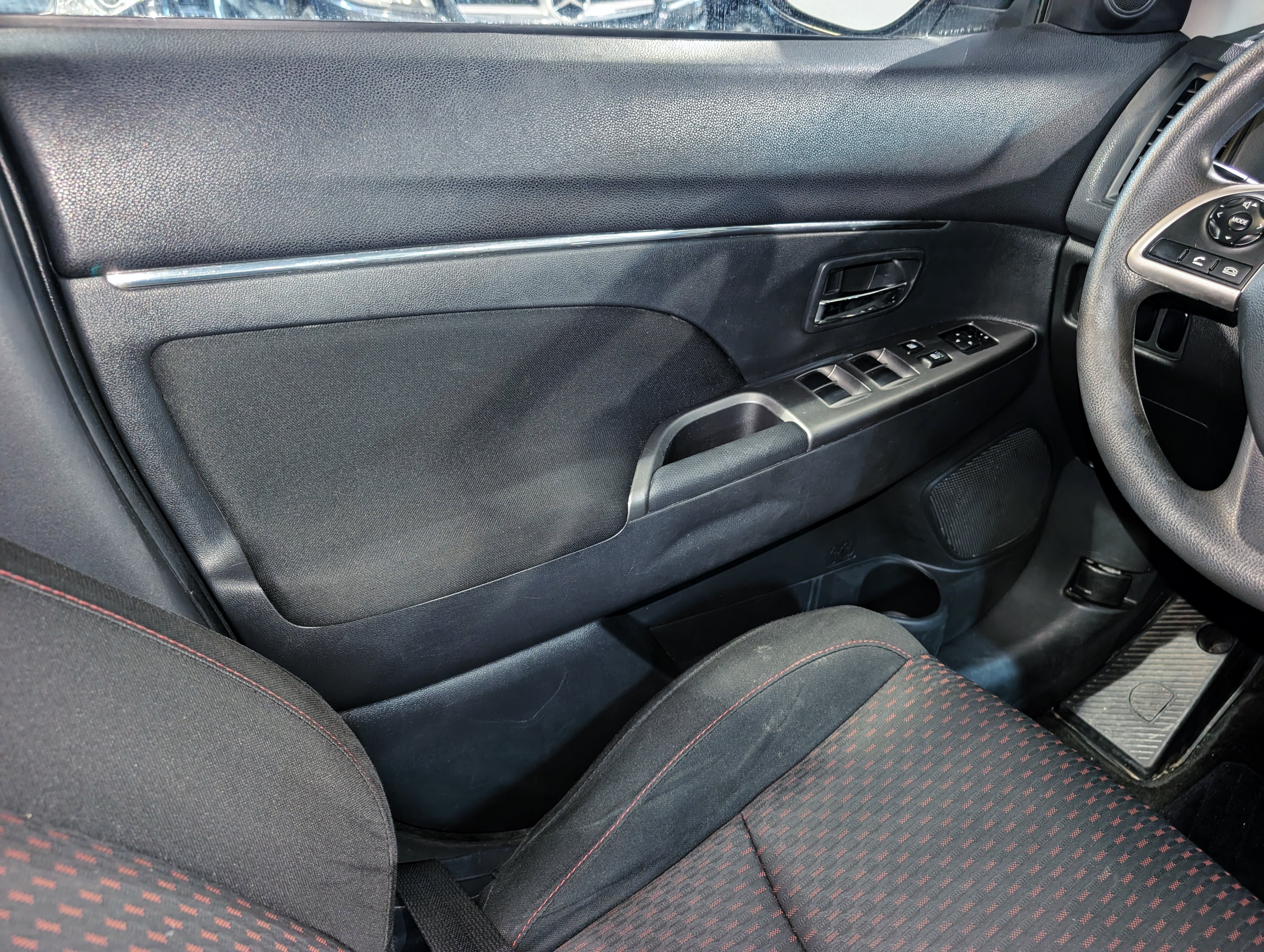Used 2018 Mitsubishi Outlander Sport ES AWD/4WD image 31