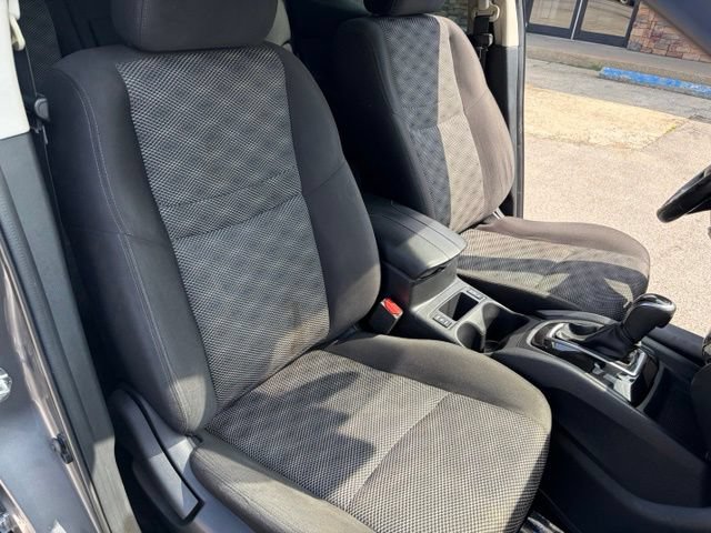 Used 2021 Nissan Rogue Sport SV FWD image 38
