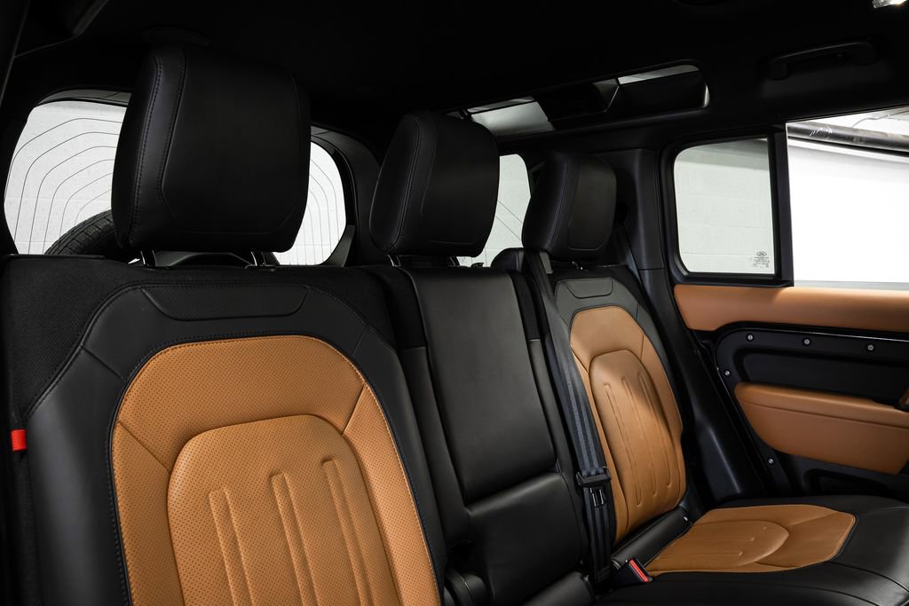 Used 2023 Land Rover Defender 110 X image 37