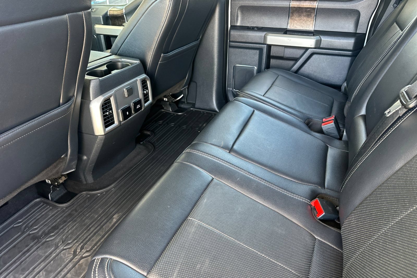 Used 2022 Ford F250 Lariat AWD/4WD image 13