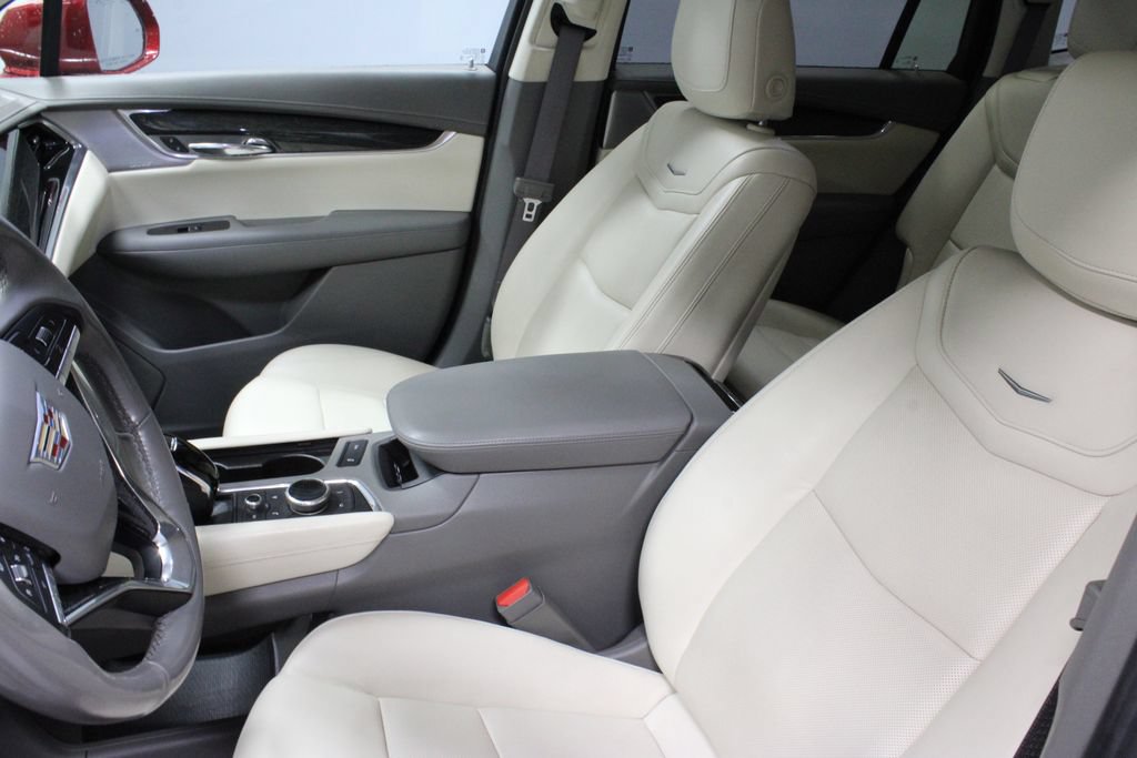 Used 2020 Cadillac XT6 Premium Luxury FWD image 23