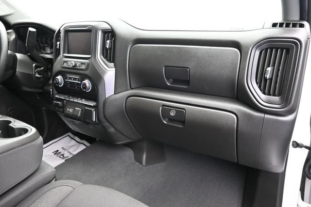 Used 2024 Chevrolet Silverado 2500 Custom w/ Custom Convenience Package AWD/4WD image 32