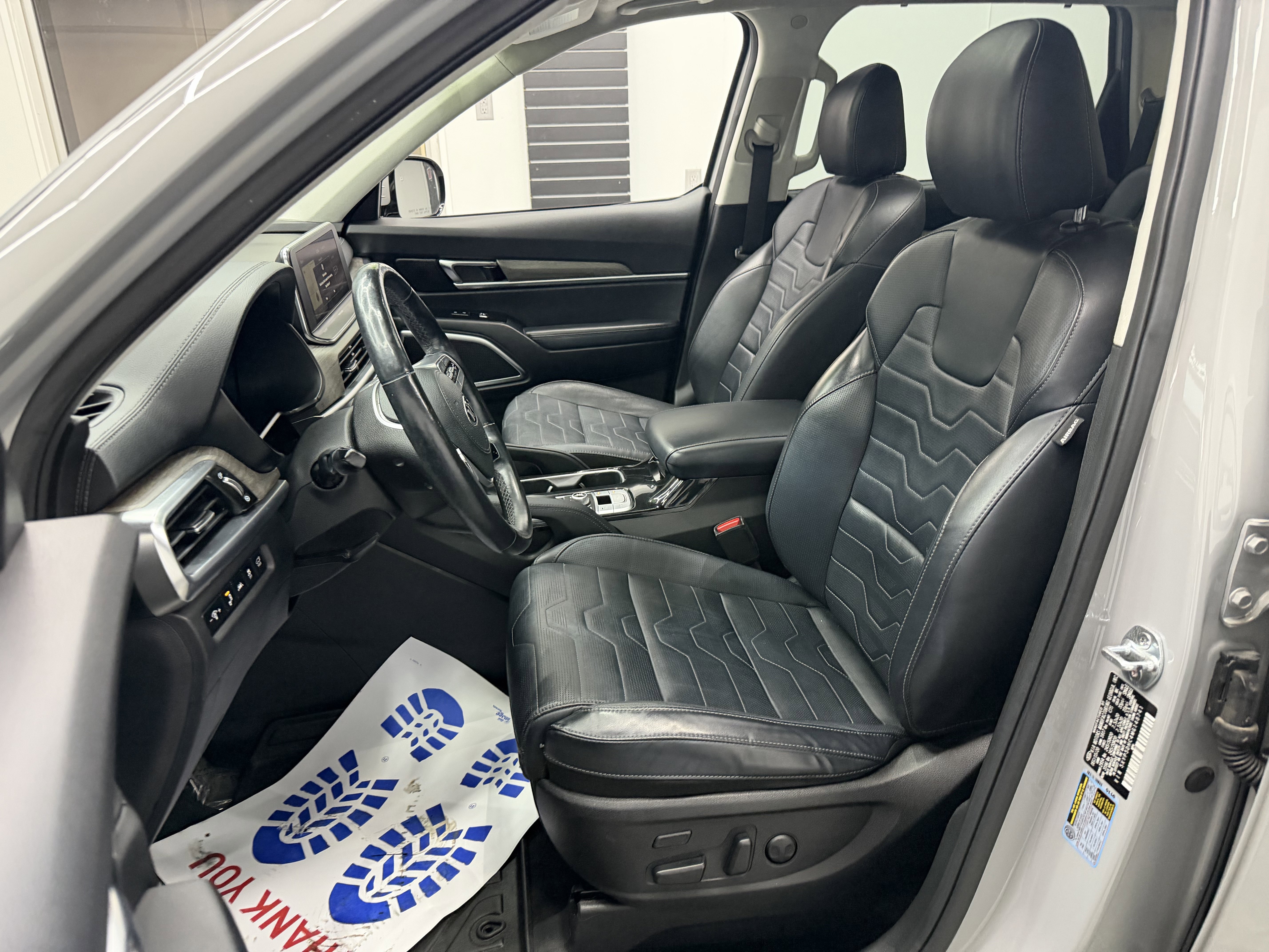 Used 2021 Kia Telluride SX w/ SX Prestige Package image 14