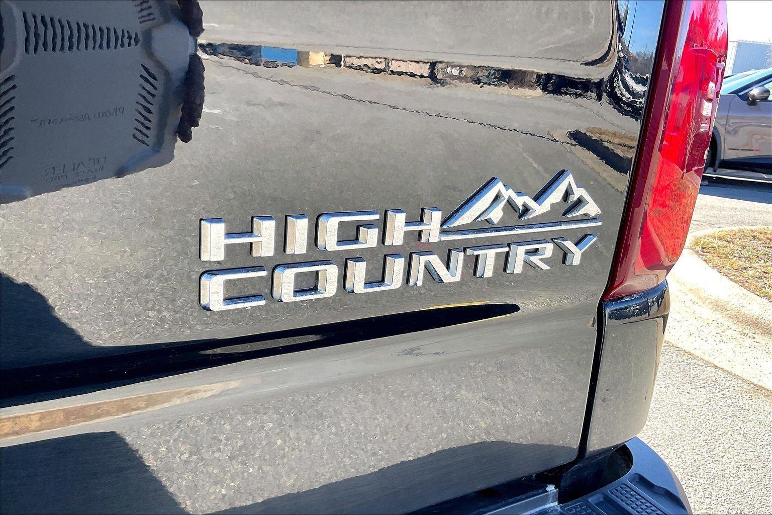 Used 2022 Chevrolet Silverado 1500 High Country image 9