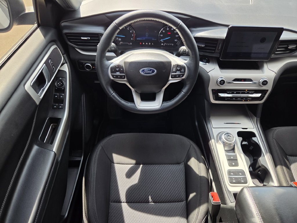 Used 2023 Ford Explorer XLT RWD image 13