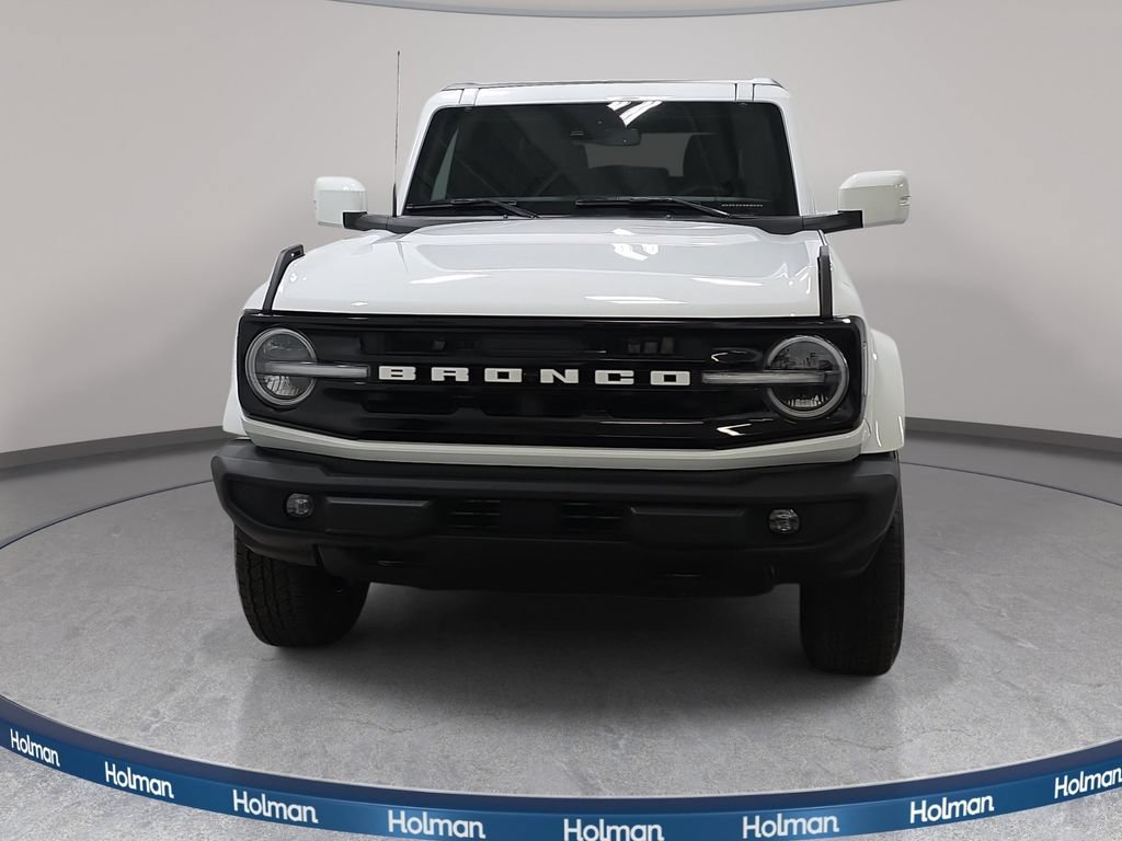 Used 2024 Ford Bronco Outer Banks AWD/4WD image 3