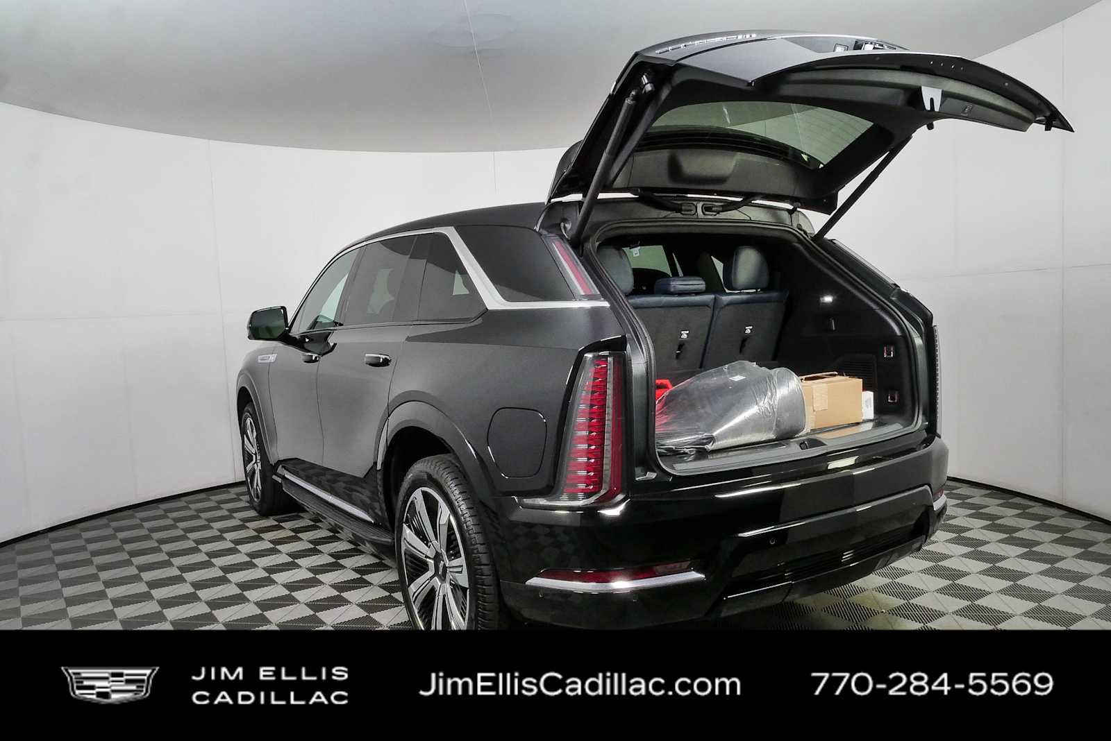 Used 2025 Cadillac Escalade IQ Luxury 2 w/ LPO, Premium Carpet Package AWD/4WD image 35