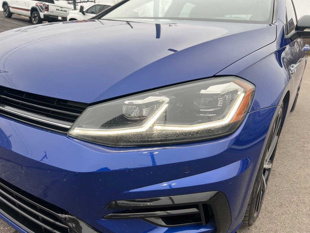 Used 2019 Volkswagen Golf R 4-Door image 9