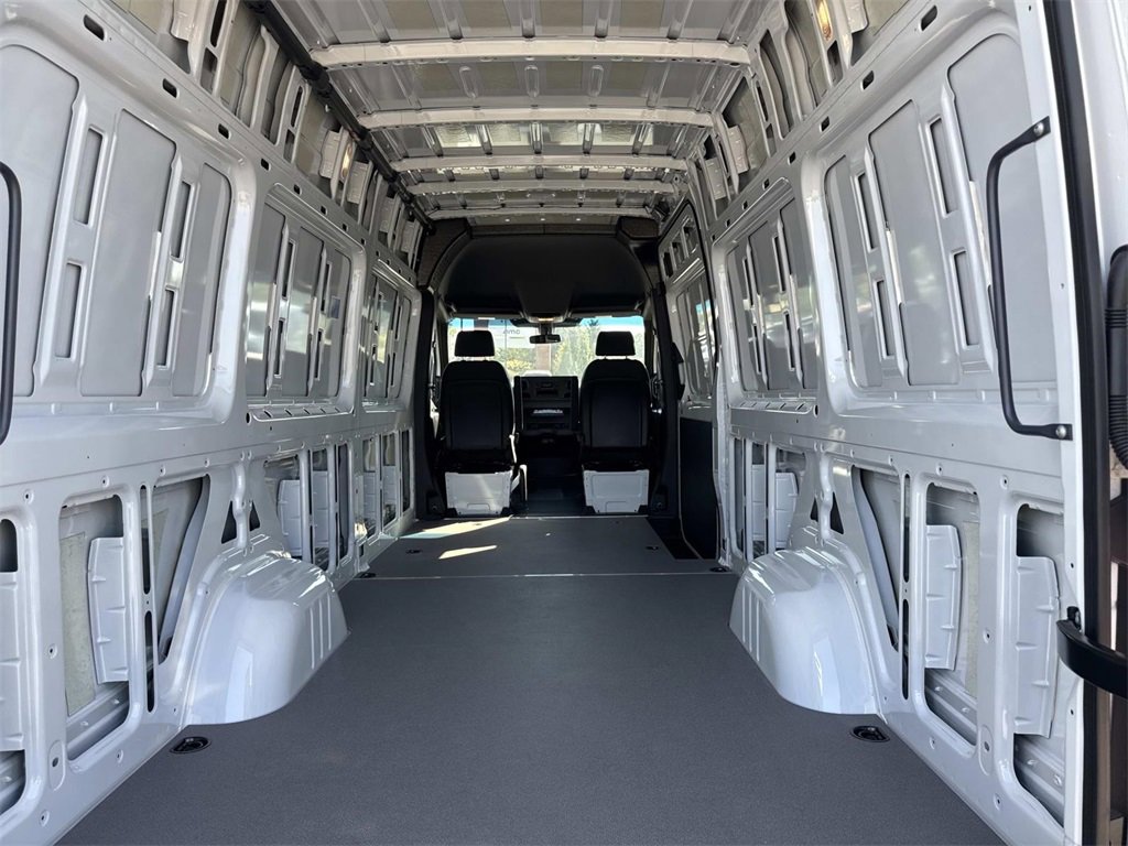 New 2025 Mercedes-Benz Sprinter 2500 image 14
