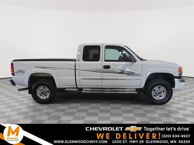Used 2003 GMC Sierra 2500 SLE w/ Snow Plow Prep Package AWD/4WD image 1