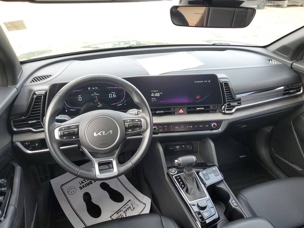 Used 2023 Kia Niro SX Touring FWD image 27