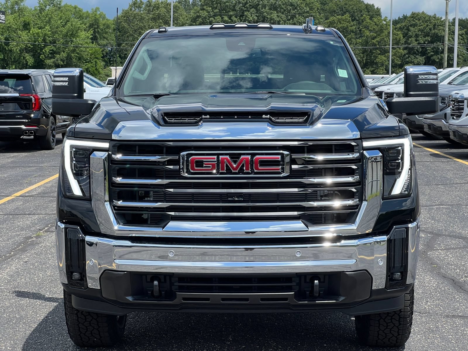 New 2026 GMC Sierra 2500 SLT w/ SLT Premium Package AWD/4WD image 44
