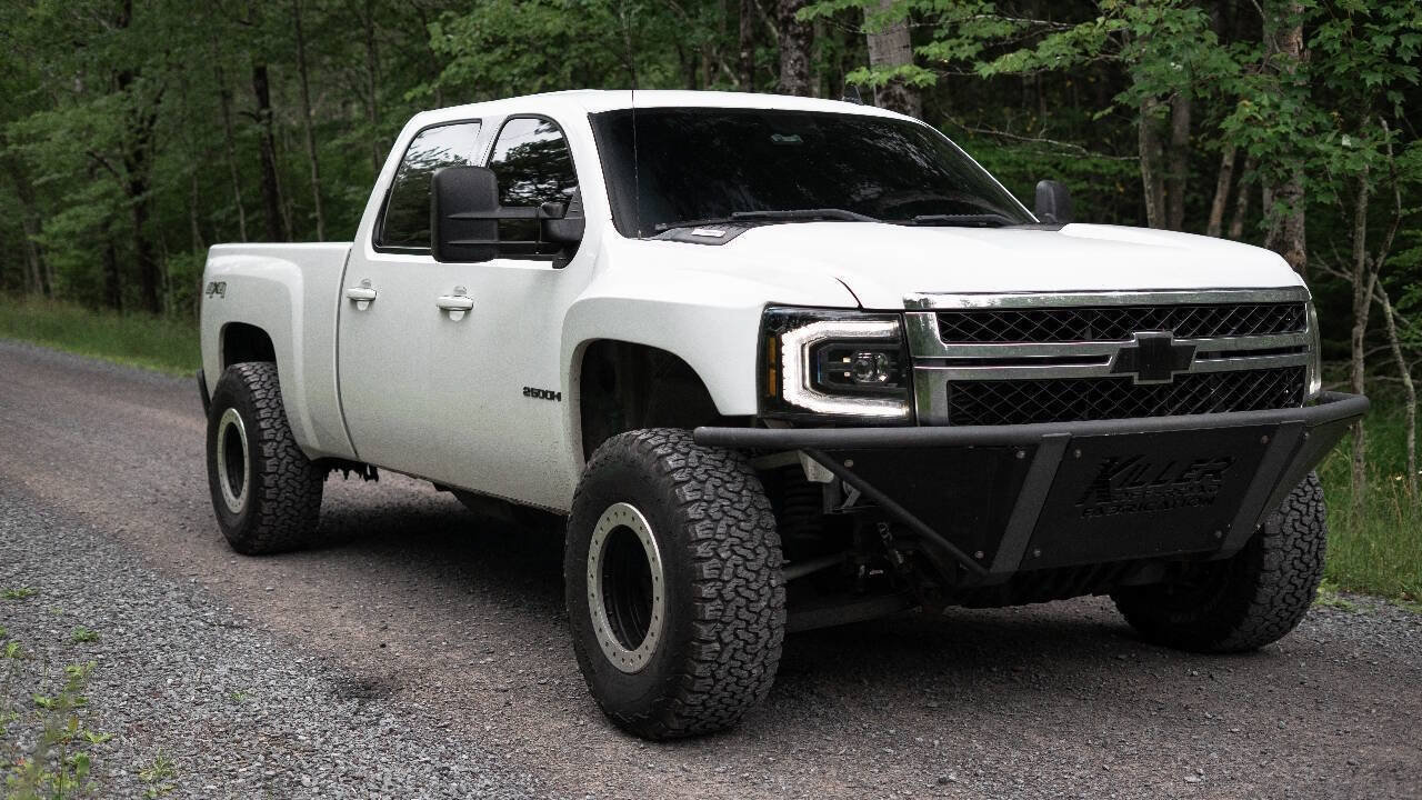 Used 2014 Chevrolet Silverado 2500 LTZ w/ LTZ Plus Package AWD/4WD image 4
