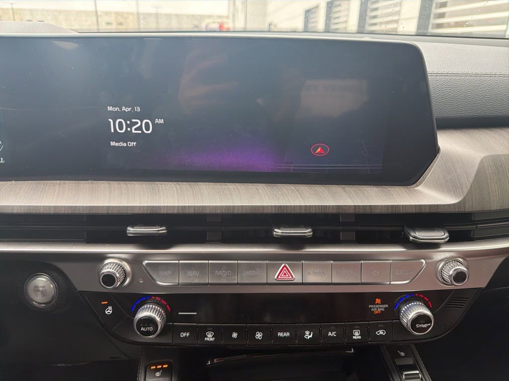 Certified 2024 Kia Telluride EX w/ EX Captain's Chair Package image 14