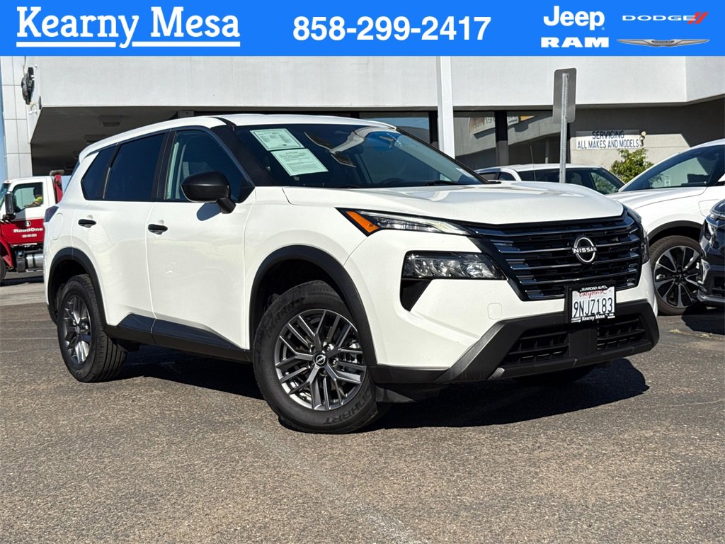 Used 2024 Nissan Rogue S video 1