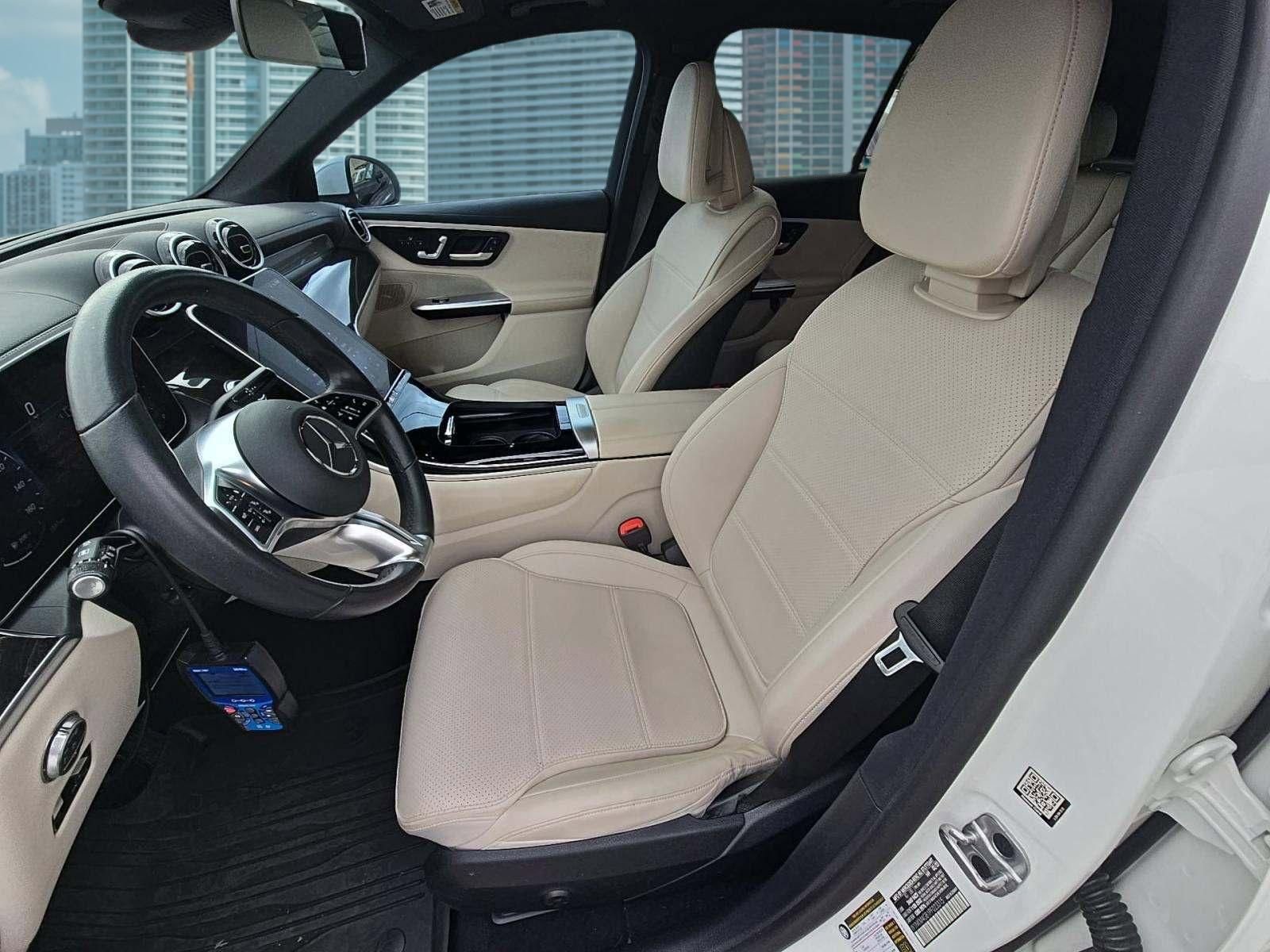 Used 2023 Mercedes-Benz GLC 300 image 13