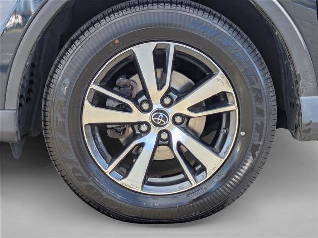 Used 2018 Toyota RAV4 XLE image 24