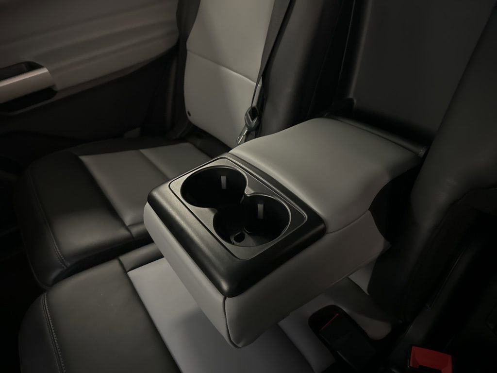 Used 2022 Ford Explorer XLT w/ Equipment Group 202A image 24