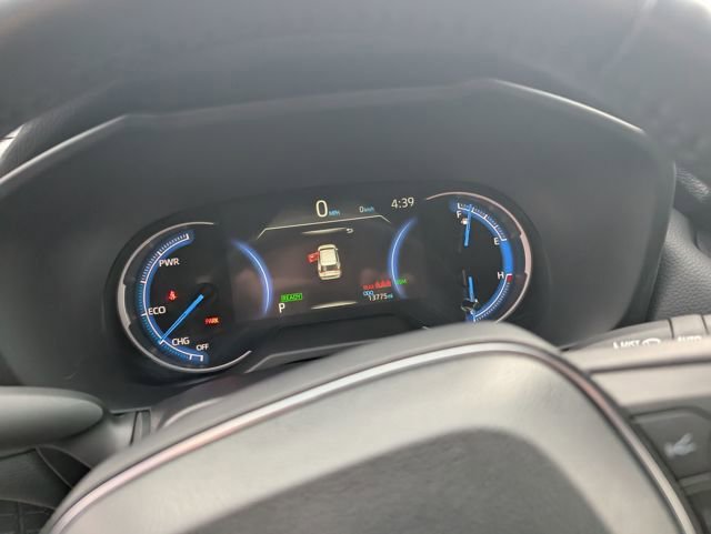 Used 2025 Toyota RAV4 XSE image 19