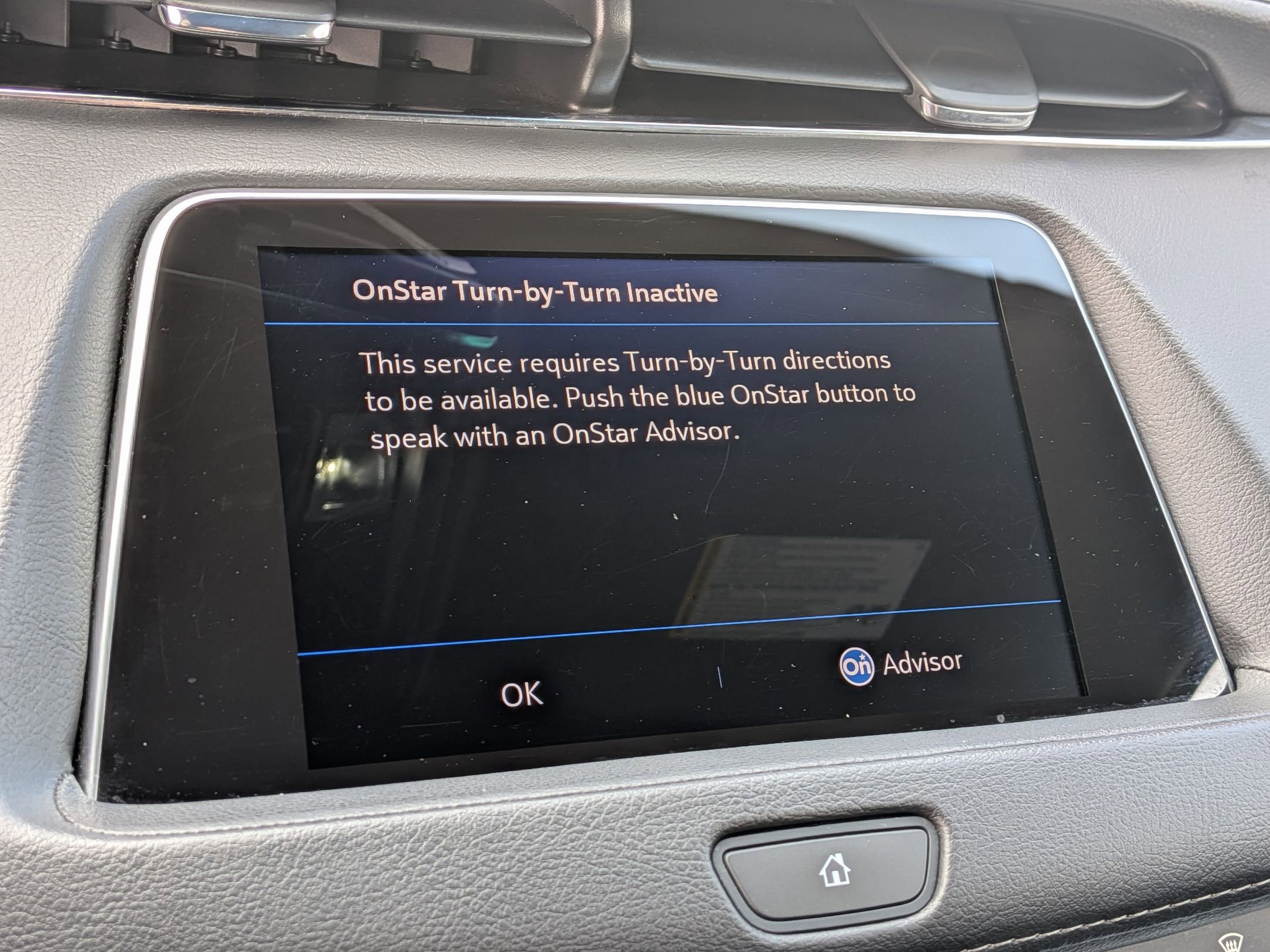 Certified 2023 Cadillac XT4 Luxury w/ Cold Weather Package AWD/4WD image 14