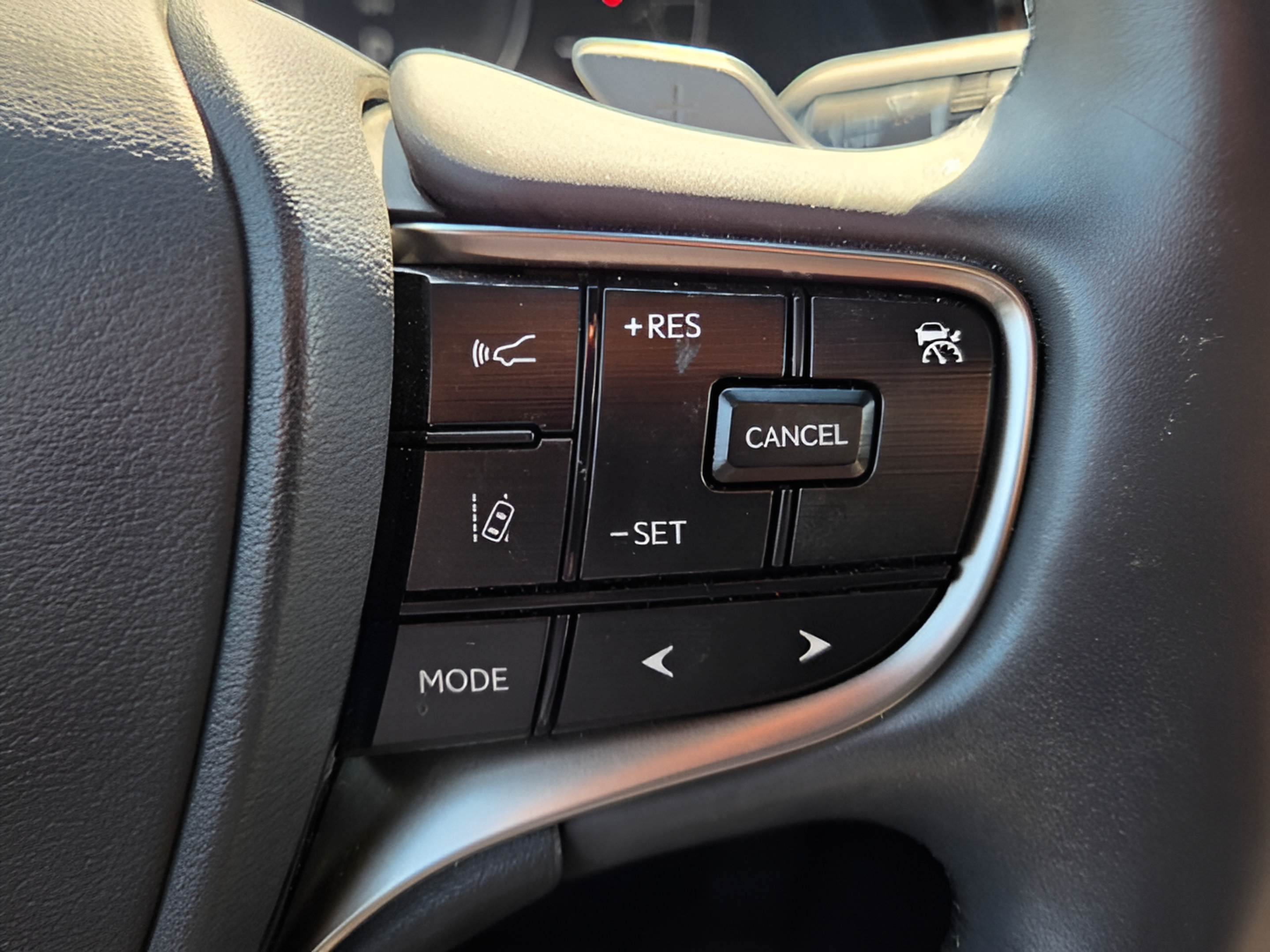 Used 2023 Lexus ES 300h w/ Premium Package FWD image 23