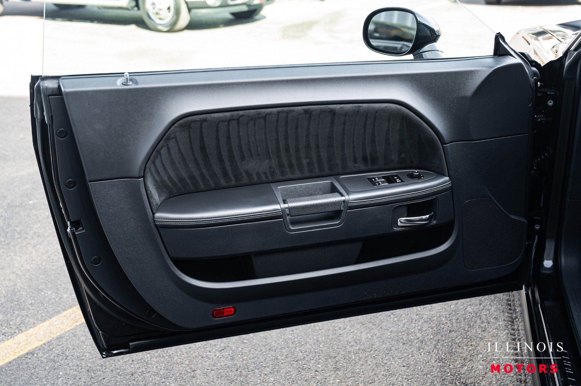 Used 2009 Dodge Challenger SRT8 w/ SRT Option Group II image 17