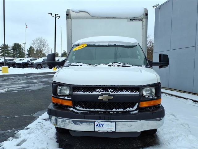 Used 2016 Chevrolet Express 3500 RWD image 2