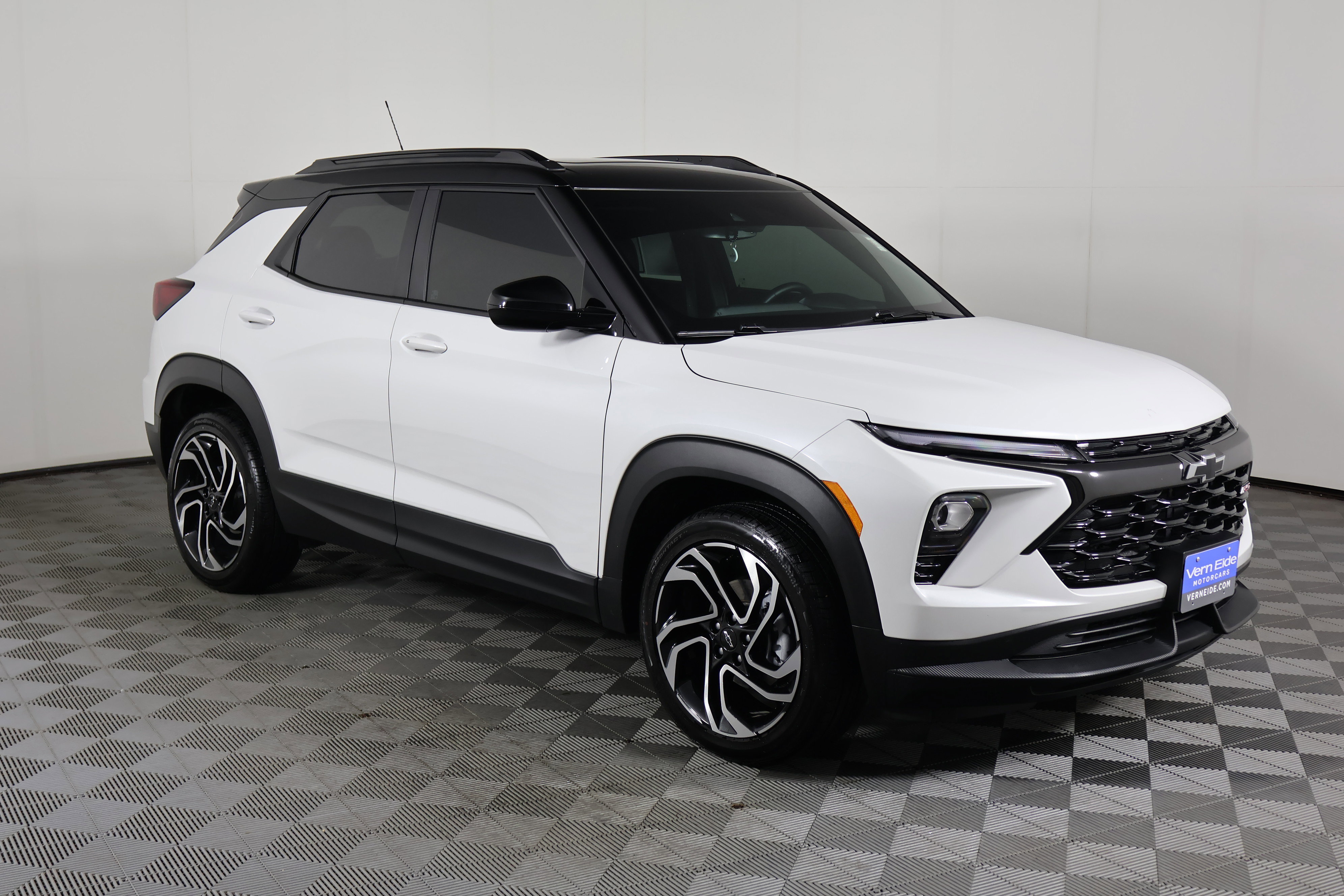 Used 2025 Chevrolet TrailBlazer RS w/ Convenience Package image 4