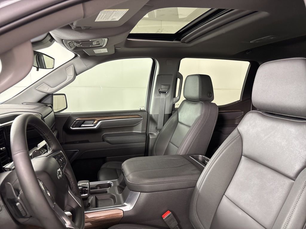 Used 2026 Chevrolet Silverado 1500 LT Trail Boss w/ LT Trail Boss Premium Package image 31