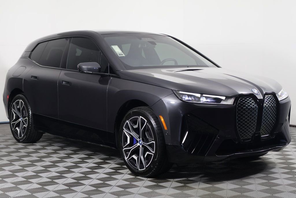 Used 2024 BMW iX xDrive50 w/ Sport Package image 3