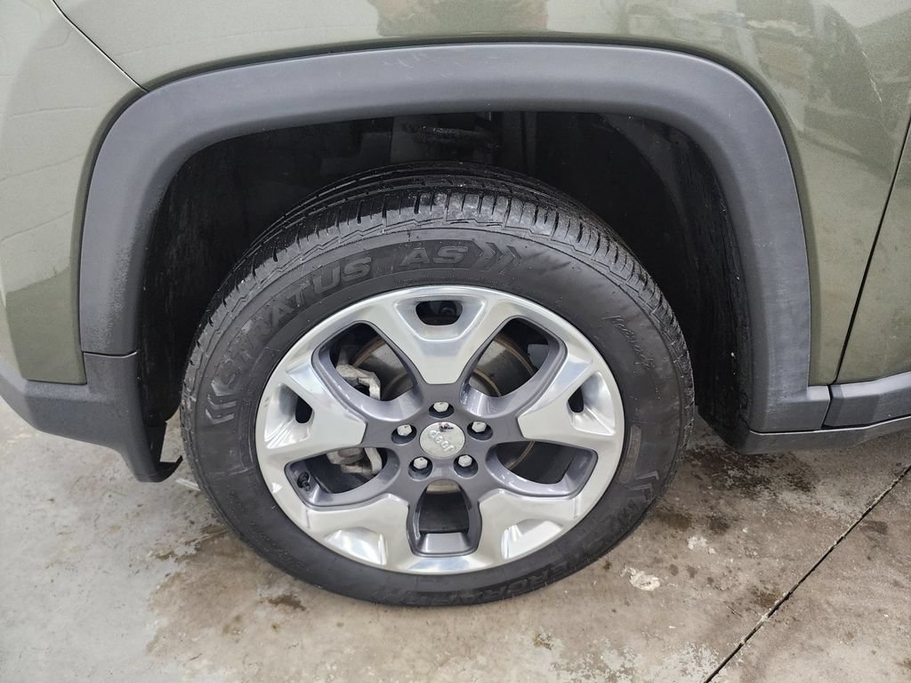 Used 2019 Jeep Compass Limited AWD/4WD image 35