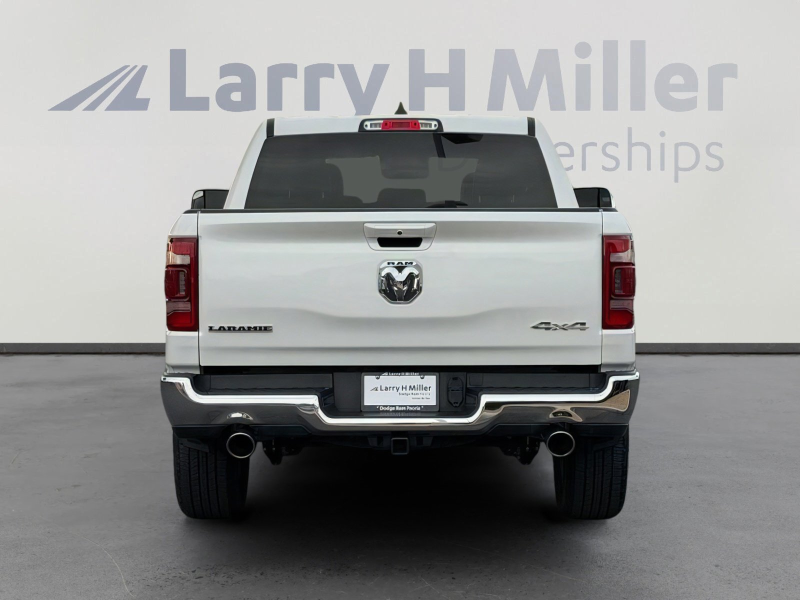 Used 2024 RAM 1500 Laramie w/ Trailer Tow Group AWD/4WD image 5