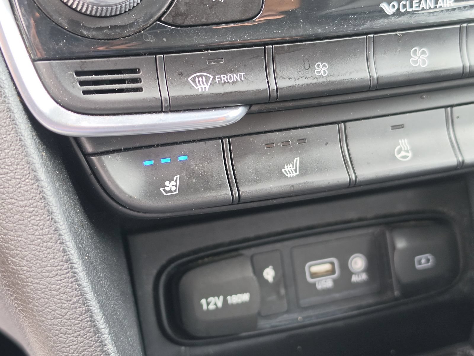 Used 2019 Hyundai Santa Fe AWD w/ Cargo Package image 29