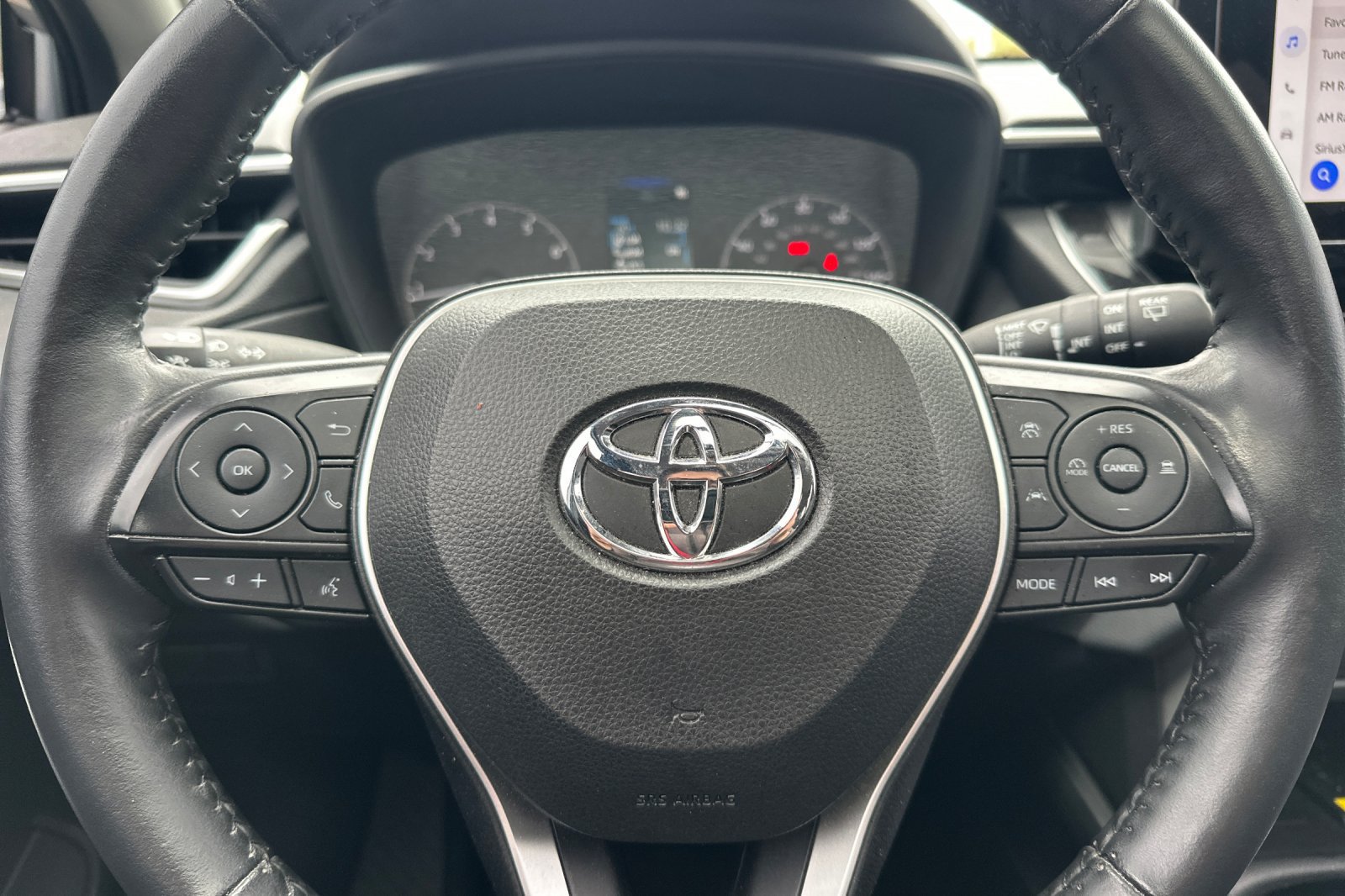 Used 2023 Toyota Corolla Cross LE w/ Moonroof Package FWD image 34