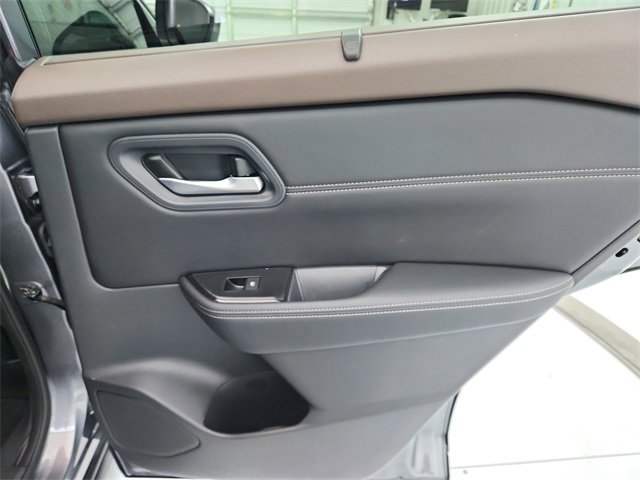 Used 2023 Nissan Rogue SV w/ SV Premium B Package image 38