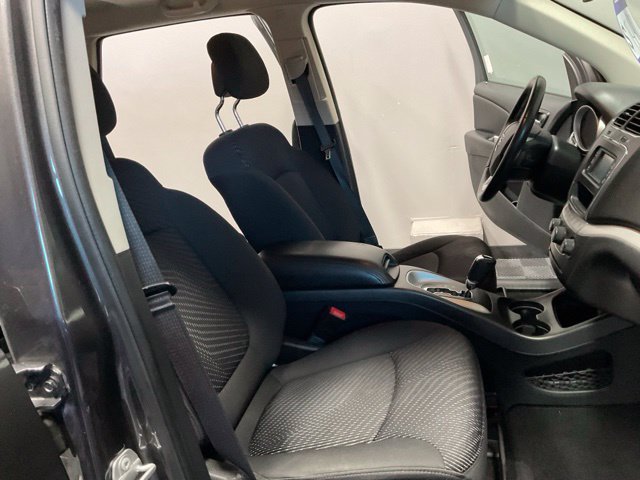 Used 2018 Dodge Journey SE w/ Connectivity Group FWD image 24