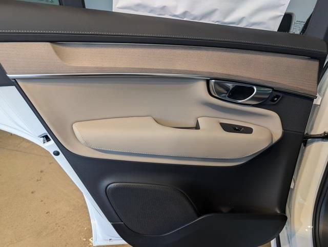 New 2026 Volvo XC90 B6 Ultra w/ Lounge Package AWD/4WD image 23