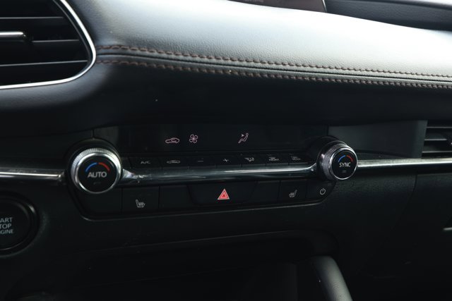 Used 2024 MAZDA MAZDA3 s image 17