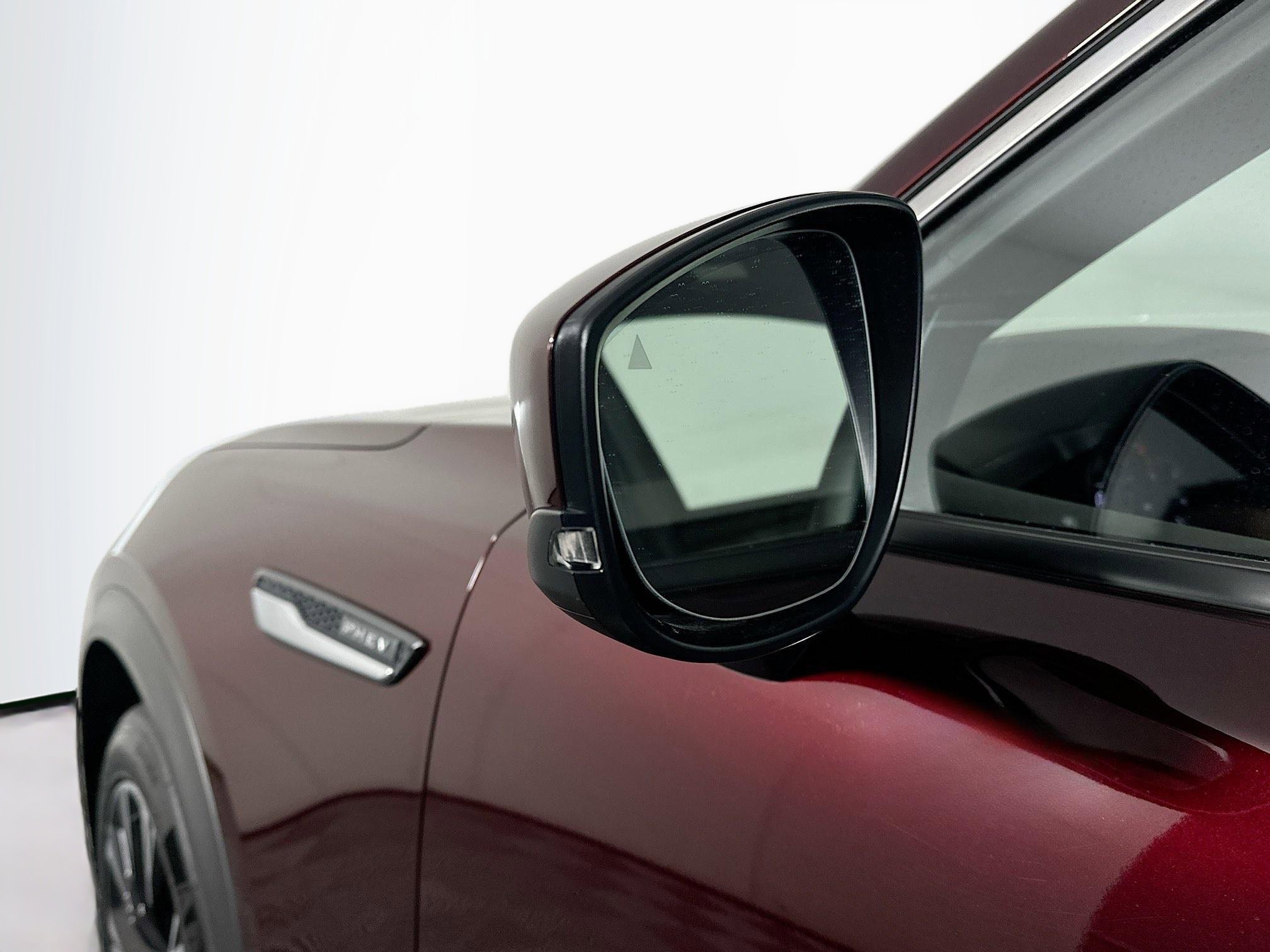 Used 2024 MAZDA CX-90 Plug-In Hybrid w/ Premium Plus image 16