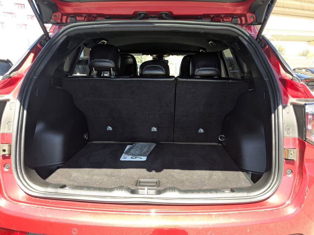 Used 2025 Jeep Compass Trailhawk image 27