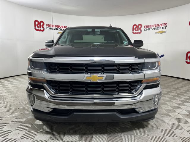 Used 2018 Chevrolet Silverado 1500 LT w/ Texas Edition RWD image 2