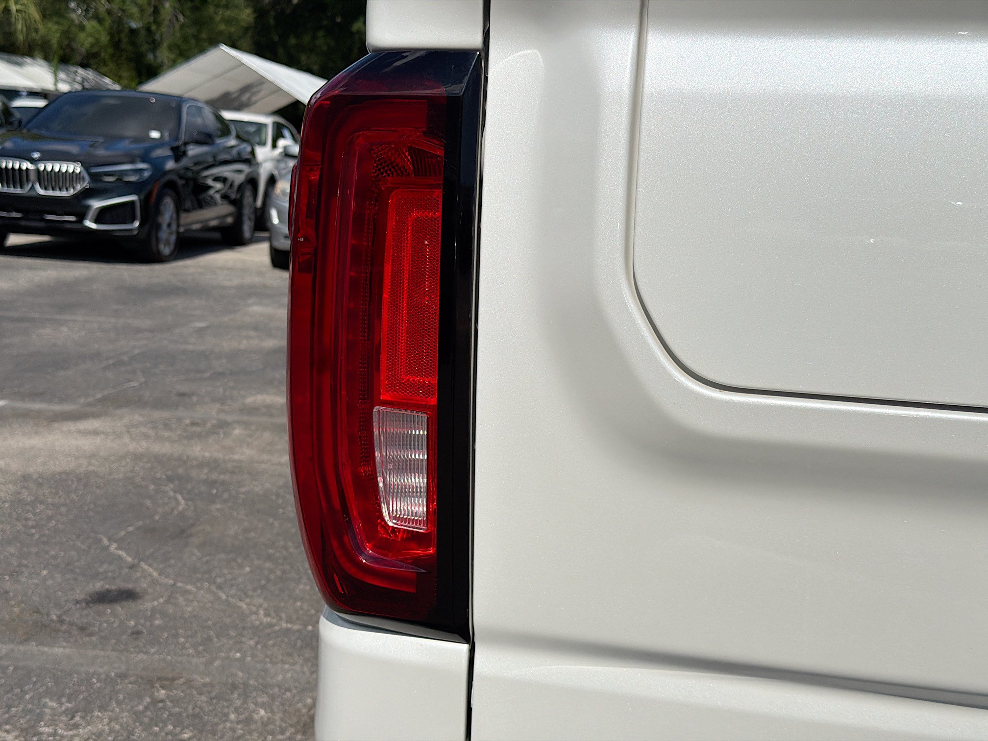 Used 2024 GMC Sierra 1500 Denali AWD/4WD image 10