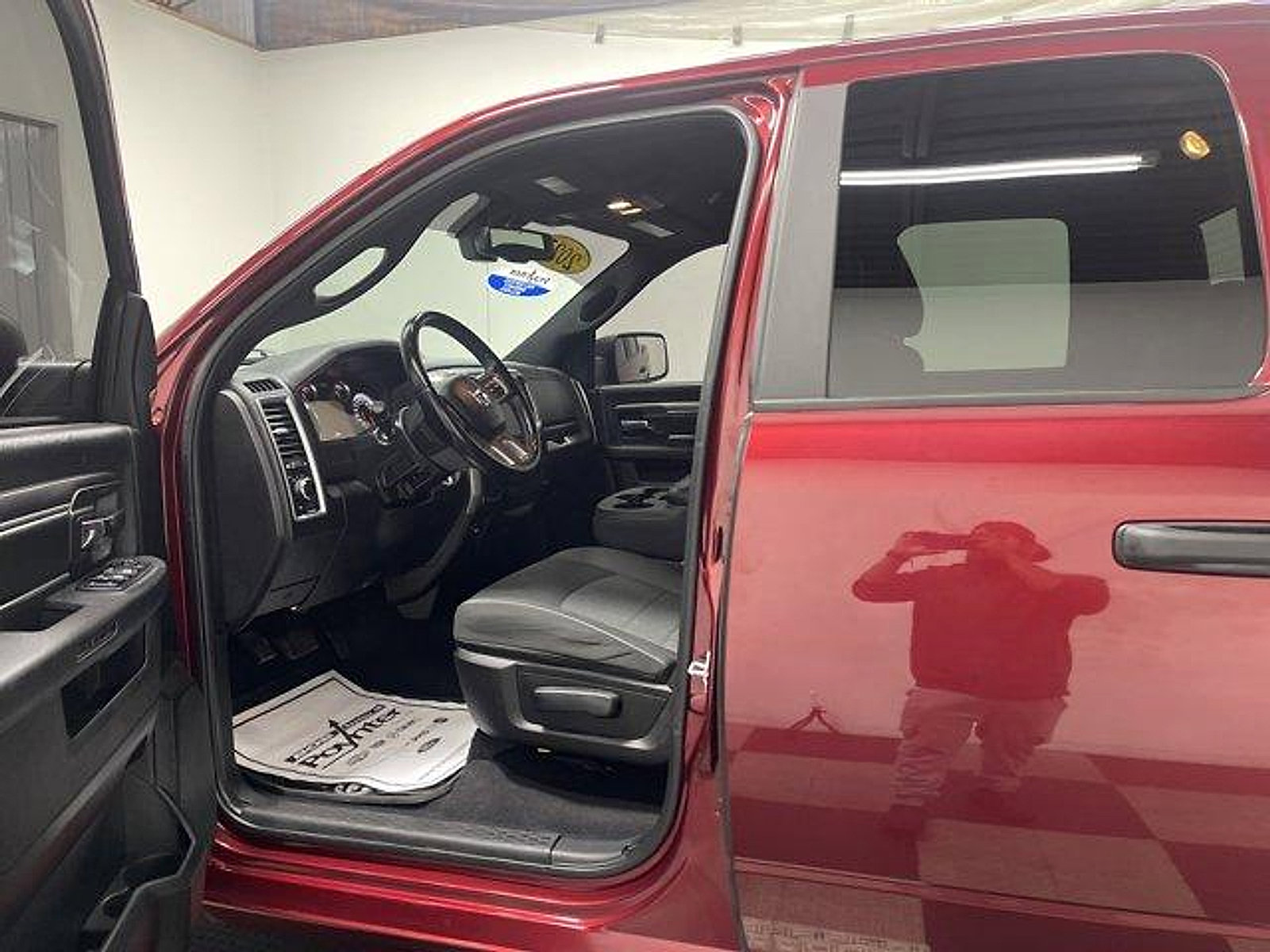 Used 2021 RAM 1500 Classic Warlock w/ Luxury Group AWD/4WD image 7