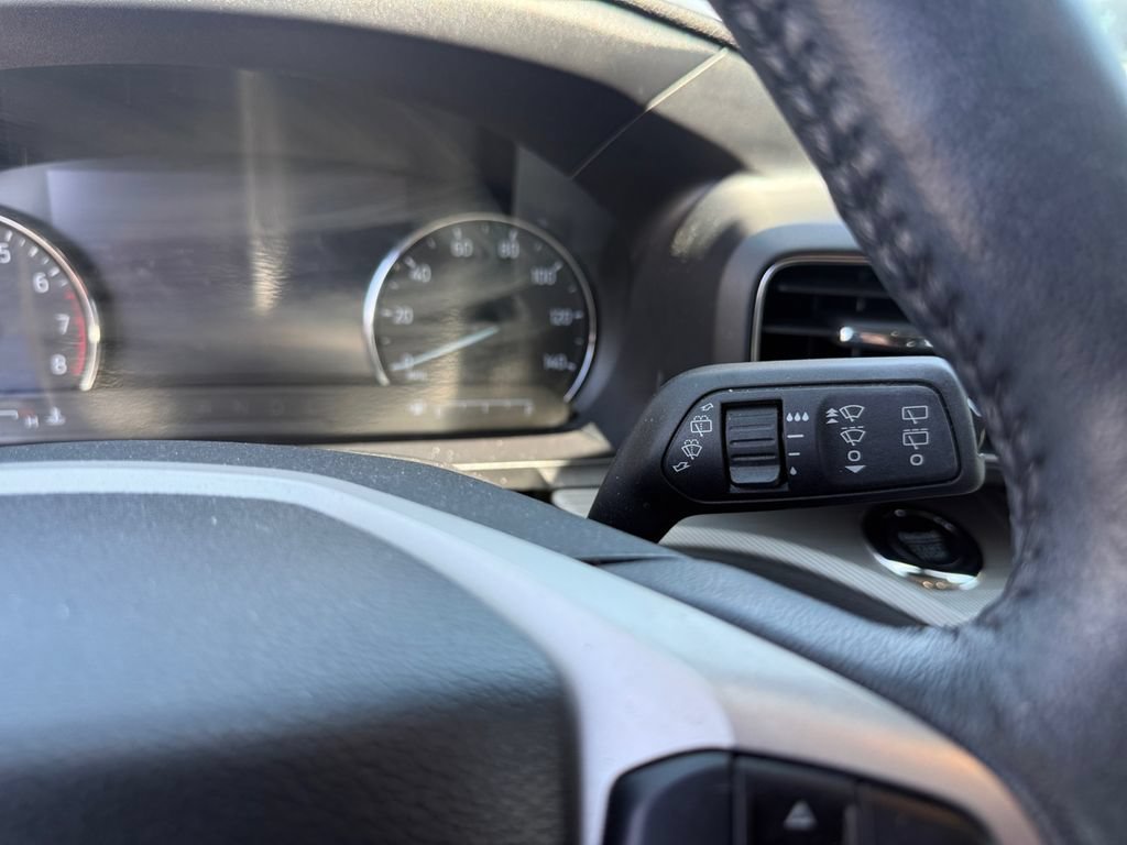 Used 2023 Ford Explorer XLT w/ Equipment Group 202A AWD/4WD image 9